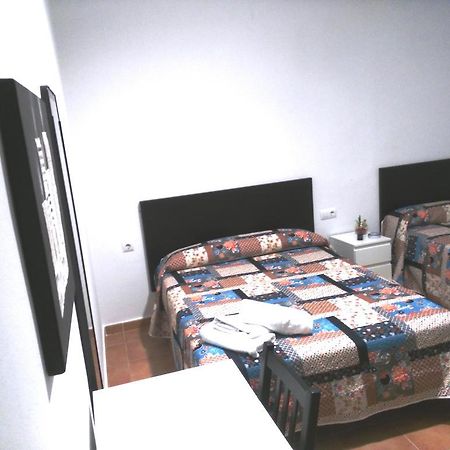 Готель Parrilla Venta El Andaluz Коніль-де-ла-Фронтера Екстер'єр фото